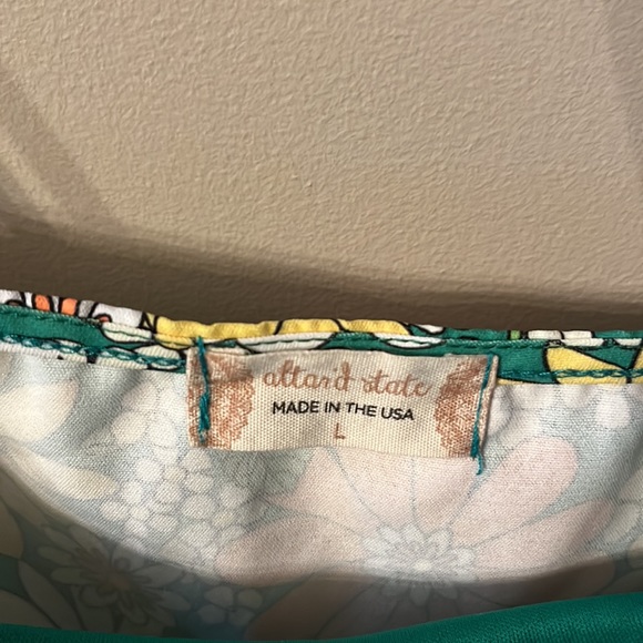 Altar’d State Green Floral Top - Large - Picture 3 of 3